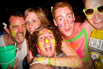 full moon party thailand koh phangan package deal hostel