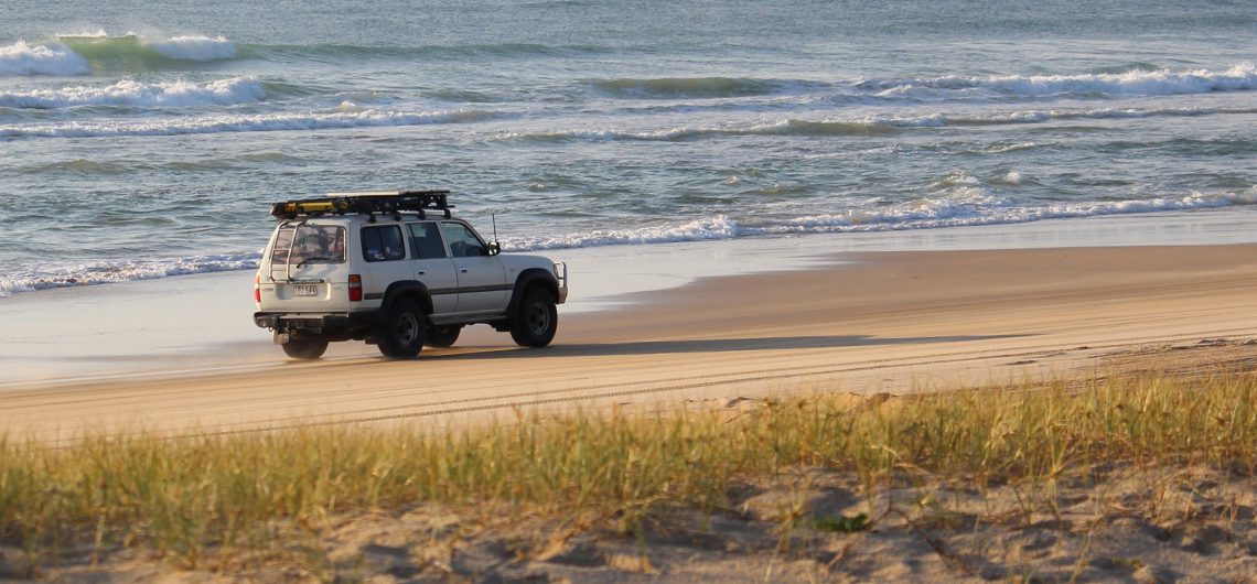 rainbow beach camping fraser island australia