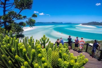 whitsunday islands day trip ocean rafting airlie beach australia east coast